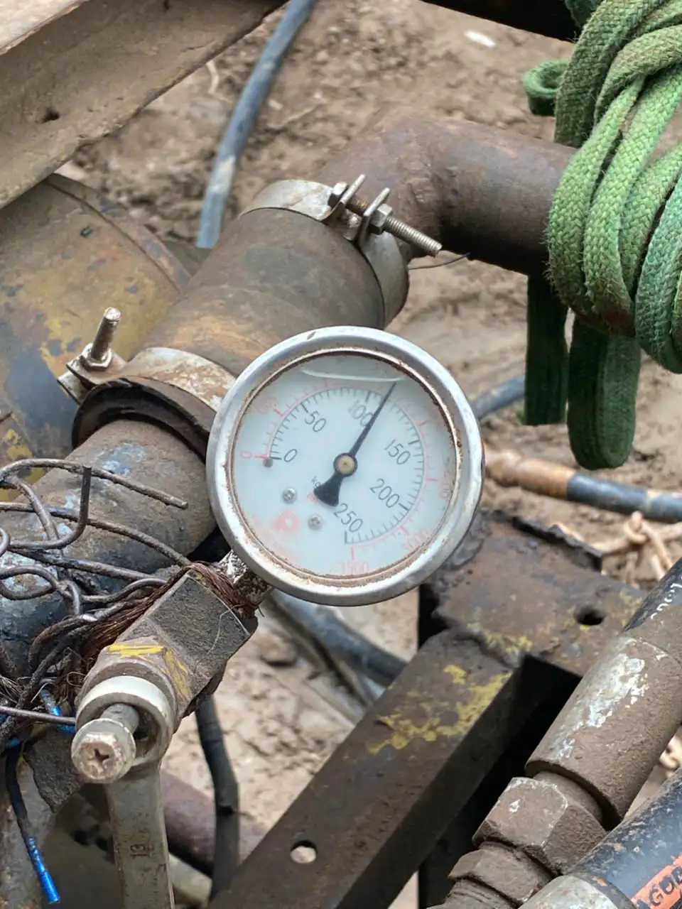 Công Tác Ép Cọc Bê Tông Cốt Thép Nhà Phố 3 Tầng Tại Hưng Yên