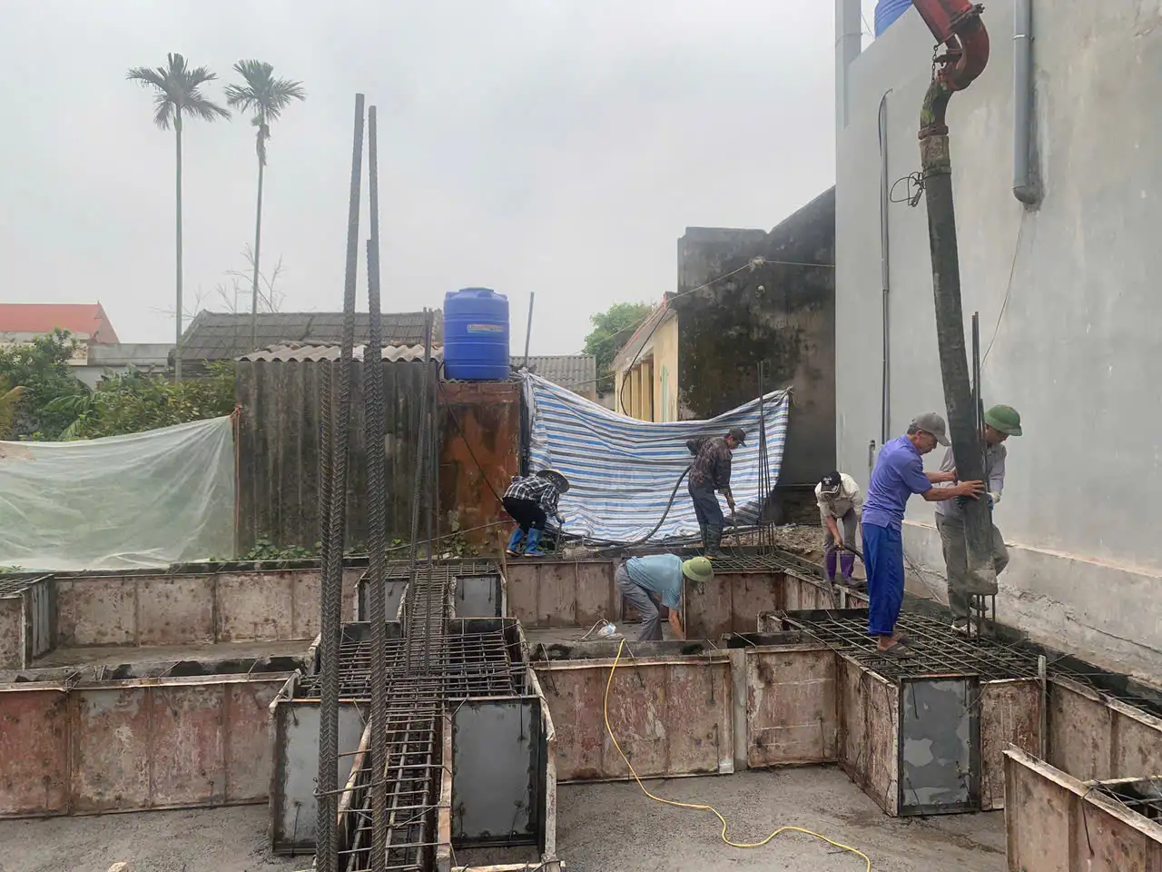 Công Tác Đổ Bê Tông Móng Chú Cân – Hưng Hà – Thái Bình