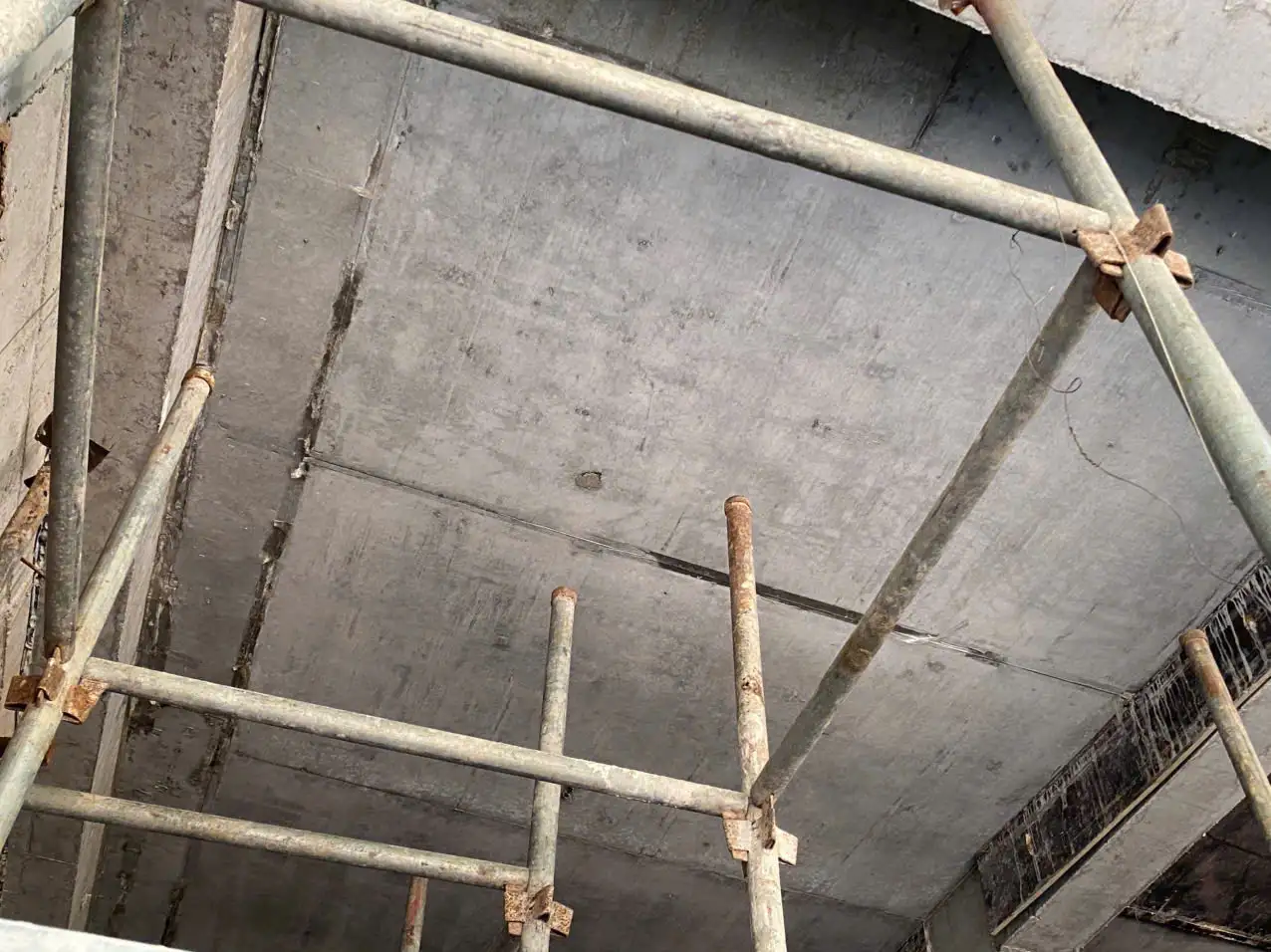 Lưu Ý Khi Thi Công Giàn Giáo Công Trình Nhà Dân Dụng