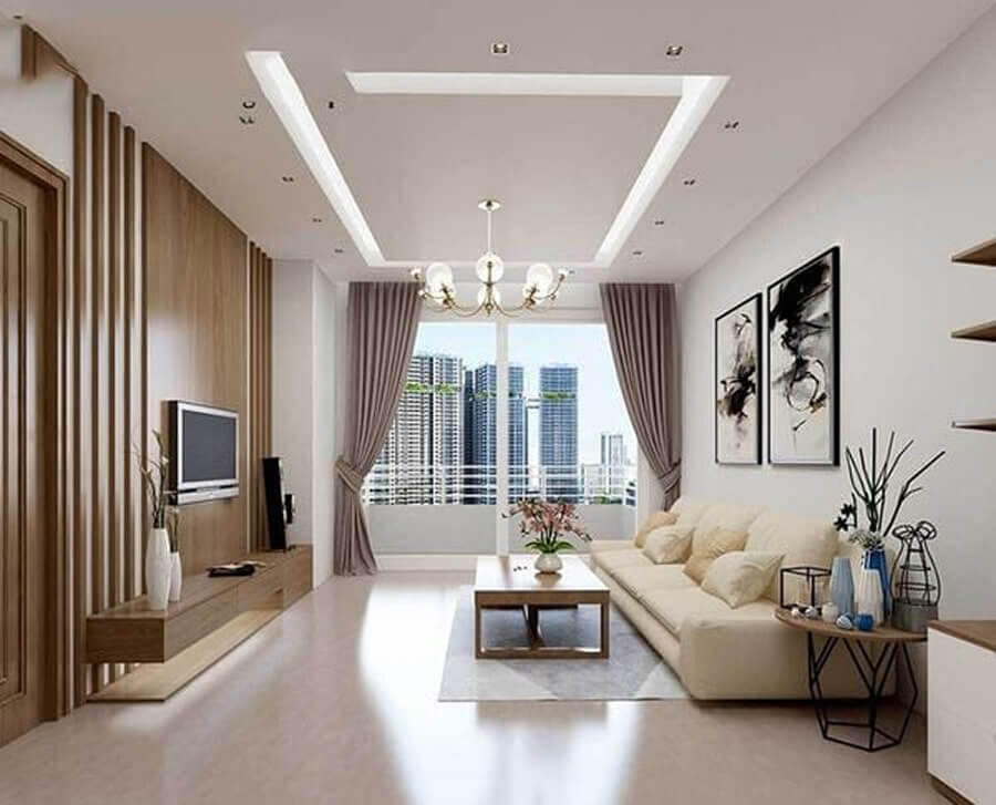 Phòng khách chưng cư có sofa trắng, gỗ lát tường với vửa kính hứng ánh nắng tự nhiên