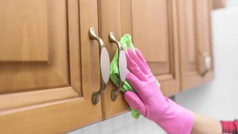 Cần chống nồm cả trong tủ quần áo và nội thất gỗ