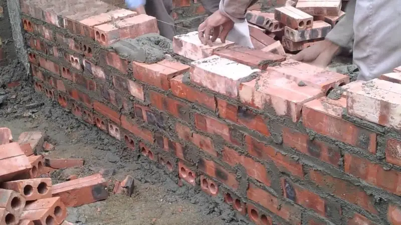 Lượng xi măng xây 1m2 tường 20 nhiều hơn đáng kể so với tường 10